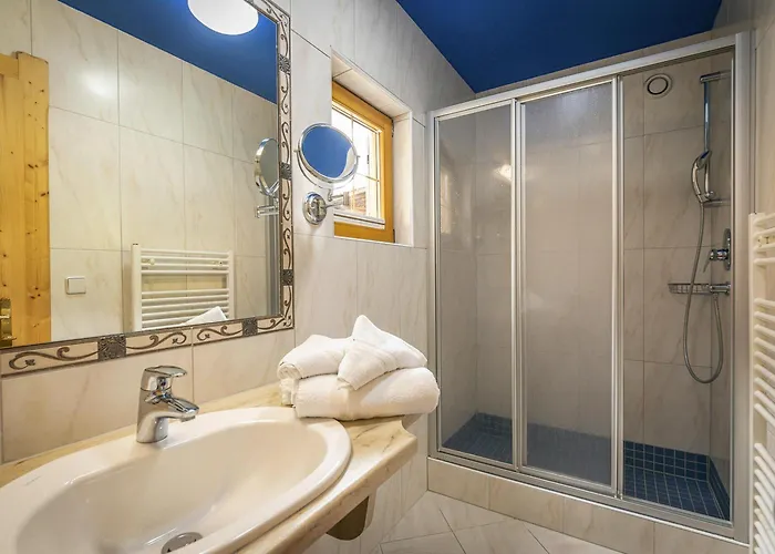 In Near Spieljochbahn Lift * Fuegen