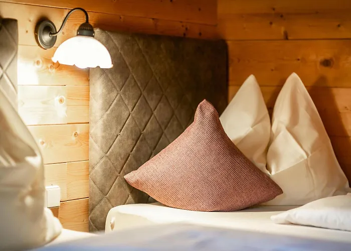 In Near Spieljochbahn Lift * フューゲン